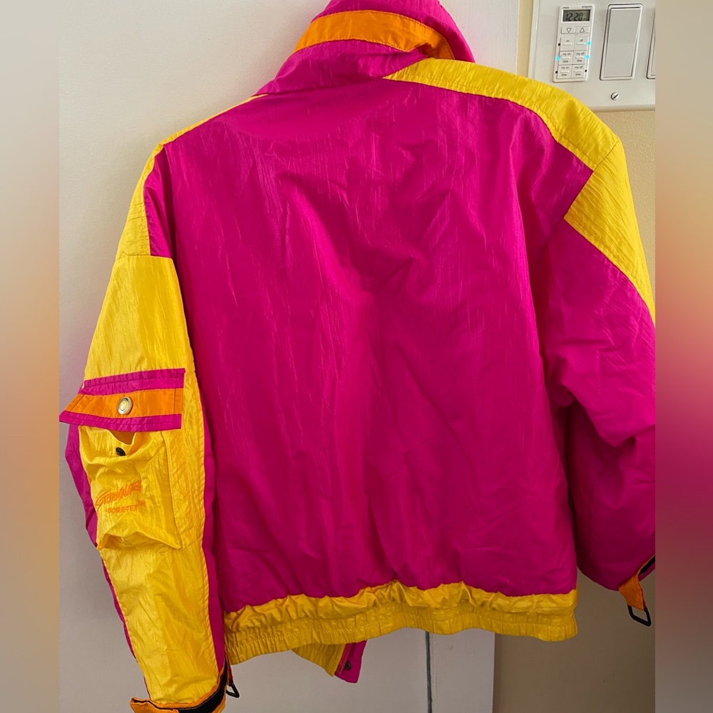 Slalom 80’s Vintage pink and yellow ski puff jacket - Picture 6 of 6